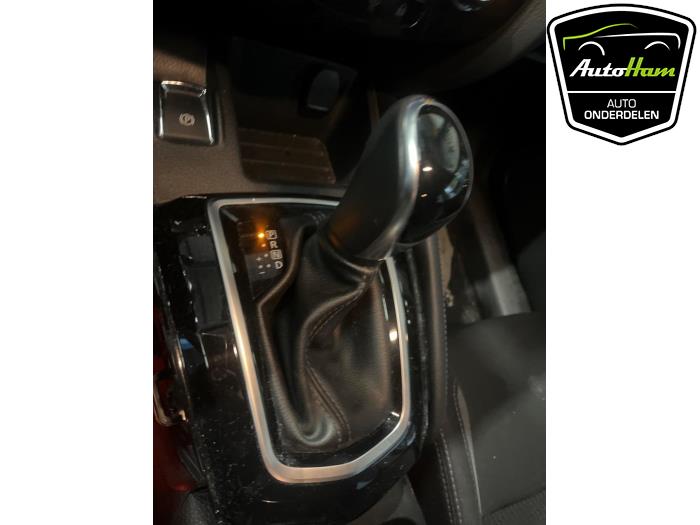 Nissan Qashqai 1.3 DIG-T 160 16V Sloopvoertuig (2019, Grijs)