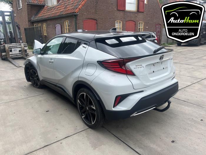 Toyota C-HR 2.0 16V Hybrid Sloopvoertuig (2023, Grijs)