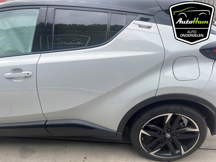 Toyota C-HR 2.0 16V Hybrid Sloopvoertuig (2023, Grijs)