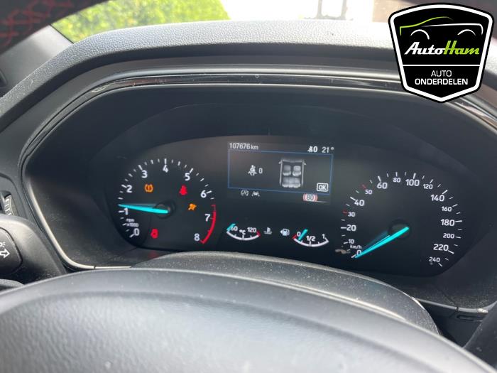 Ford Focus 4 Wagon 1.0 Ti-VCT EcoBoost 12V 125 Sloopvoertuig (2020, Zwart)