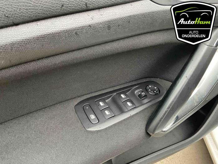 Peugeot 308 SW 1.6 BlueHDi 120 Sloopvoertuig (2015, Wit)