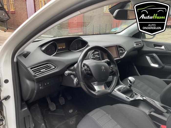 Peugeot 308 SW 1.6 BlueHDi 120 Sloopvoertuig (2015, Wit)