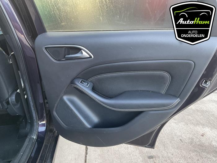 Mercedes B 1.6 B-200 BlueEFFICIENCY Turbo 16V Sloopvoertuig (2014, Paars)