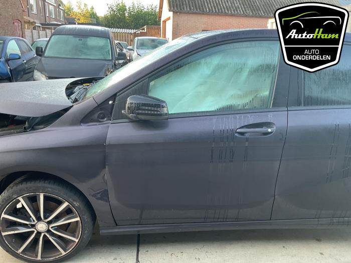 Mercedes B 1.6 B-200 BlueEFFICIENCY Turbo 16V Sloopvoertuig (2014, Paars)