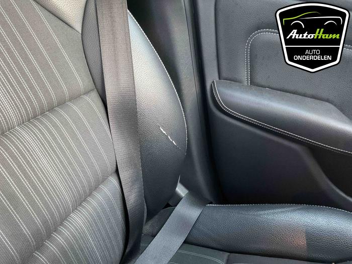 Mercedes B 1.6 B-200 BlueEFFICIENCY Turbo 16V Sloopvoertuig (2014, Paars)