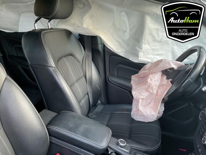 Mercedes B 1.6 B-200 BlueEFFICIENCY Turbo 16V Sloopvoertuig (2014, Paars)