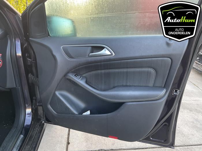 Mercedes B 1.6 B-200 BlueEFFICIENCY Turbo 16V Sloopvoertuig (2014, Paars)