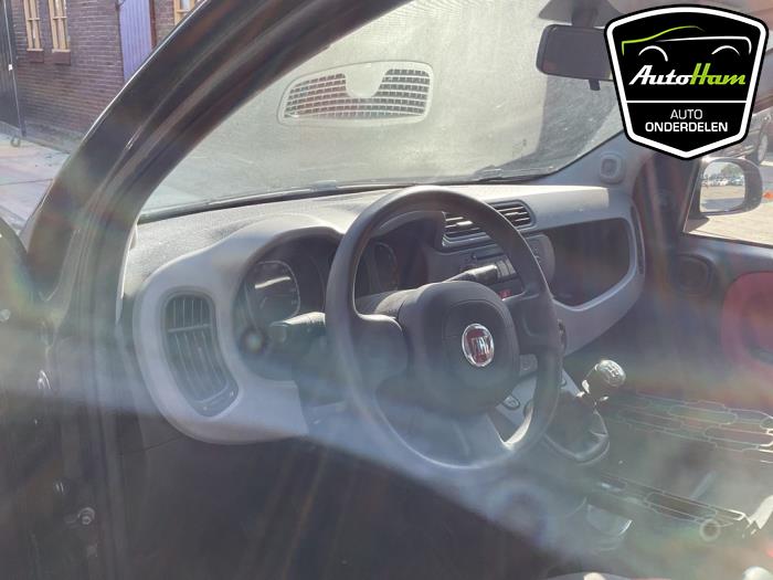 Fiat Panda/Pandina 0.9 TwinAir 65 Sloopvoertuig (2014, Zwart)