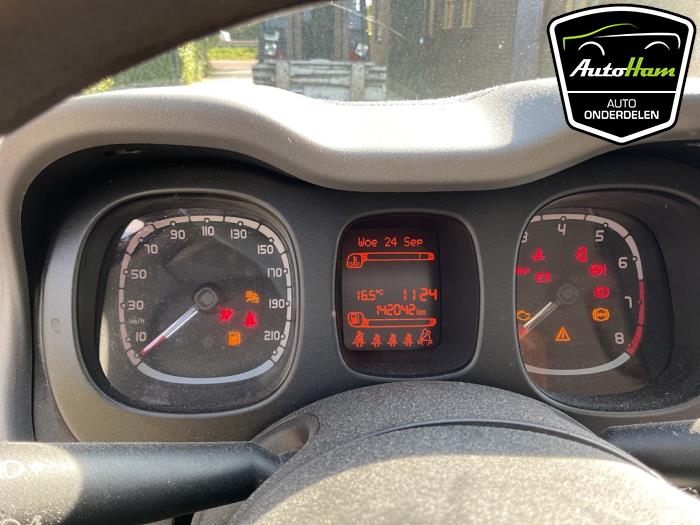 Fiat Panda/Pandina 0.9 TwinAir 65 Sloopvoertuig (2014, Zwart)