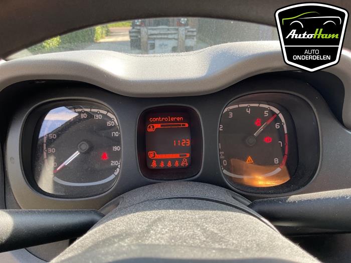 Fiat Panda/Pandina 0.9 TwinAir 65 Sloopvoertuig (2014, Zwart)
