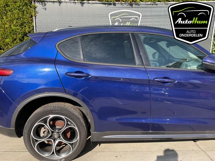 Alfa Romeo Stelvio 2.0 T 16V Q4 Sloopvoertuig (2022, Blauw)
