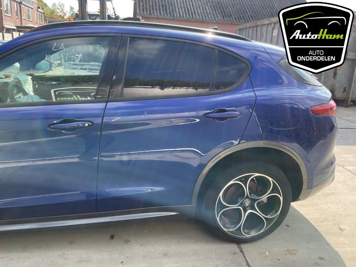Alfa Romeo Stelvio 2.0 T 16V Q4 Sloopvoertuig (2022, Blauw)