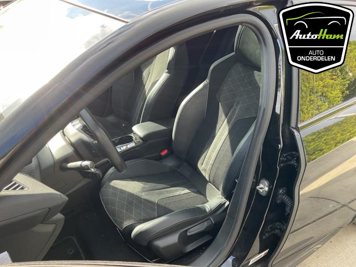 Peugeot 208 II e-208 50 kWh Sloopvoertuig (2021, Zwart)