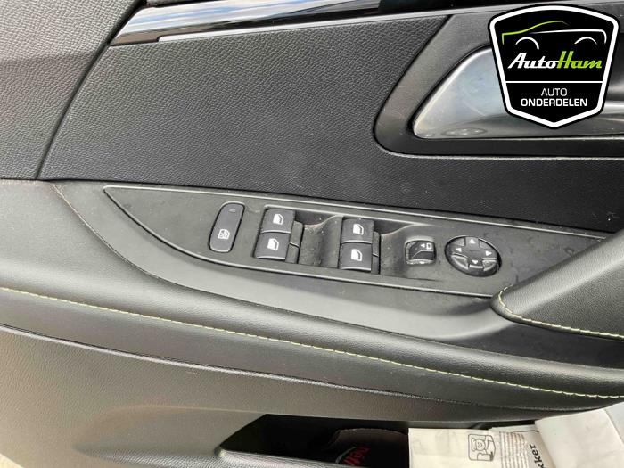 Peugeot 208 II e-208 50 kWh Sloopvoertuig (2021, Zwart)