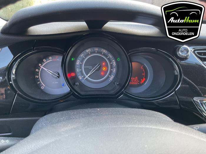 Citroen C3 1.0 Vti 68 12V Sloopvoertuig (2013, Bruin)