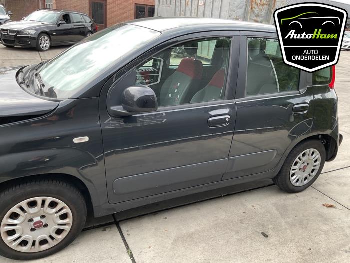 Fiat Panda/Pandina 0.9 TwinAir 65 Sloopvoertuig (2014, Zwart)