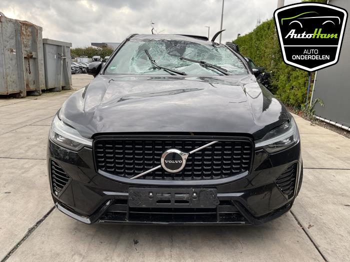 Volvo XC60 II 2.0 T8 16V Recharge, Twin Engine AWD Sloopvoertuig (2021, Grijs)