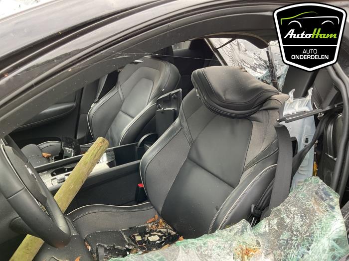 Volvo XC60 II 2.0 T8 16V Recharge, Twin Engine AWD Sloopvoertuig (2021, Grijs)