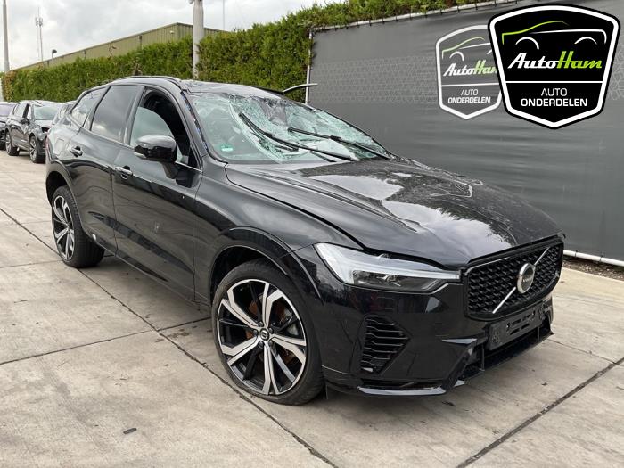 Volvo XC60 II 2.0 T8 16V Recharge, Twin Engine AWD Sloopvoertuig (2021, Grijs)