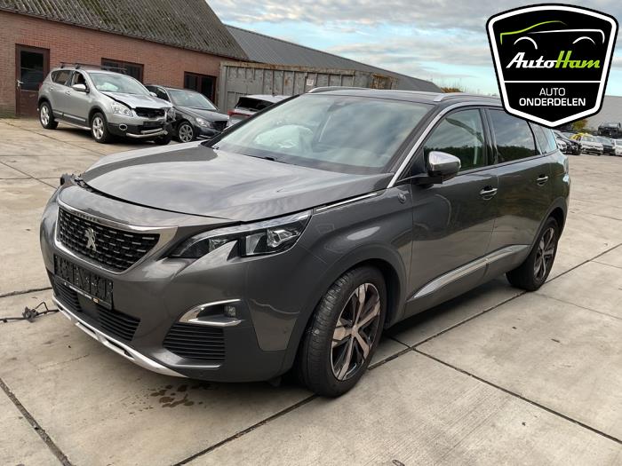 Peugeot 5008 II 1.2 12V e-THP PureTech 130 Sloopvoertuig (2020, Grijs)