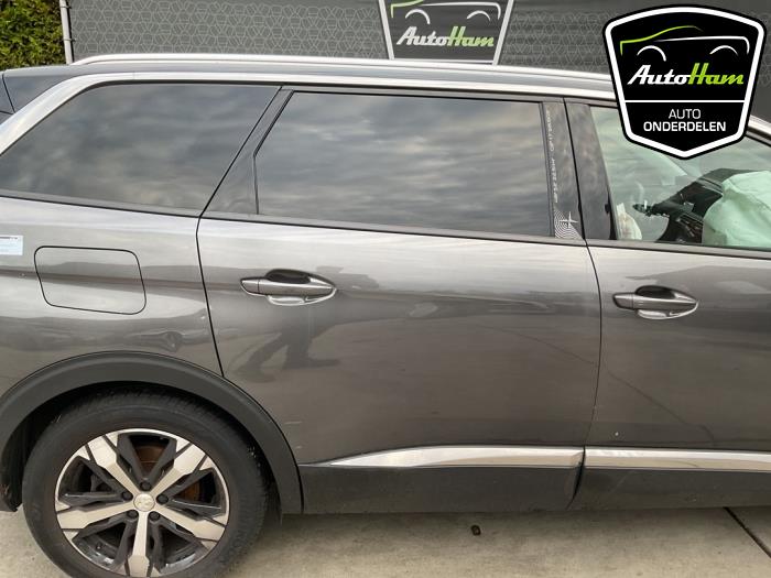 Peugeot 5008 II 1.2 12V e-THP PureTech 130 Sloopvoertuig (2020, Grijs)