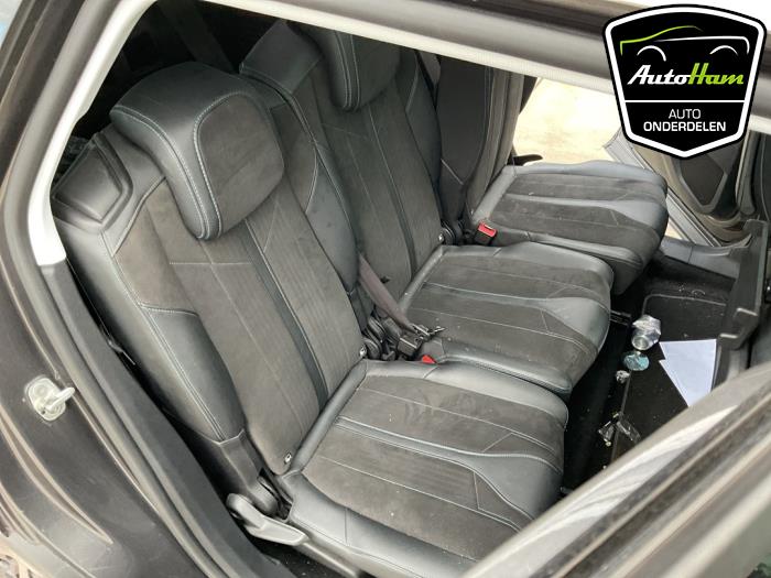 Peugeot 5008 II 1.2 12V e-THP PureTech 130 Sloopvoertuig (2020, Grijs)