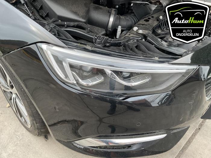 Opel Insignia Sports Tourer 2.0 CDTI 16V Sloopvoertuig (2019, Zwart)