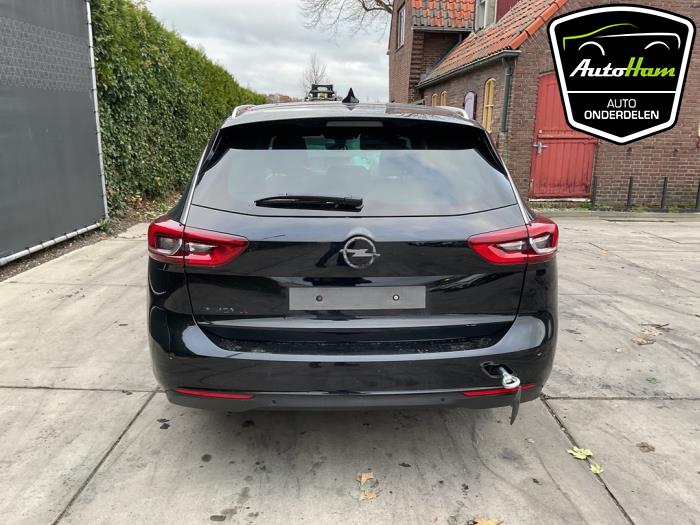 Opel Insignia Sports Tourer 2.0 CDTI 16V Sloopvoertuig (2019, Zwart)
