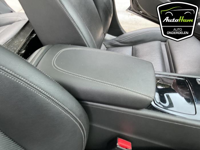 Opel Insignia Sports Tourer 2.0 CDTI 16V Sloopvoertuig (2019, Zwart)