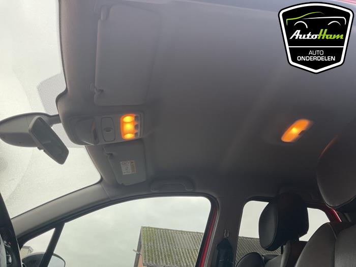 Renault Captur 1.2 TCE 16V EDC Sloopvoertuig (2016, Rood)