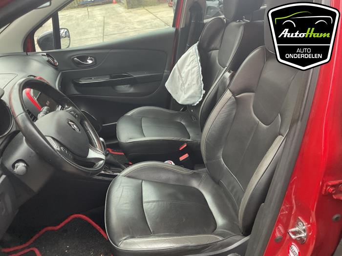 Renault Captur 1.2 TCE 16V EDC Sloopvoertuig (2016, Rood)