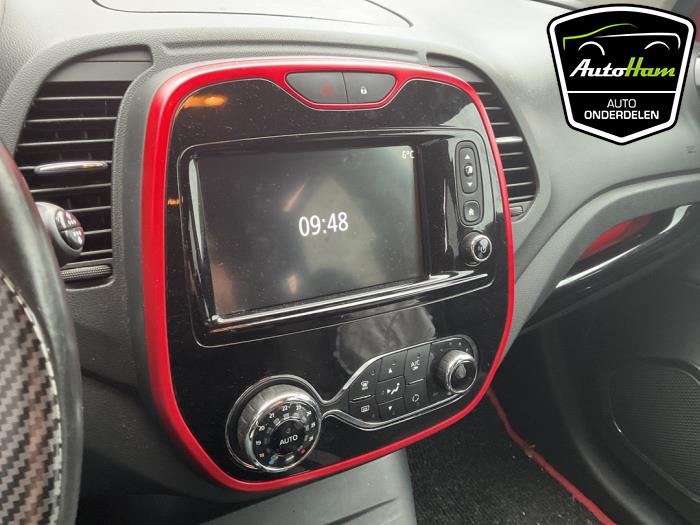 Renault Captur 1.2 TCE 16V EDC Sloopvoertuig (2016, Rood)