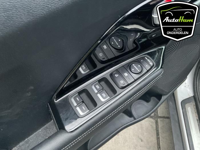 Kia Niro I 1.6 GDI Hybrid Sloopvoertuig (2021, Grijs)