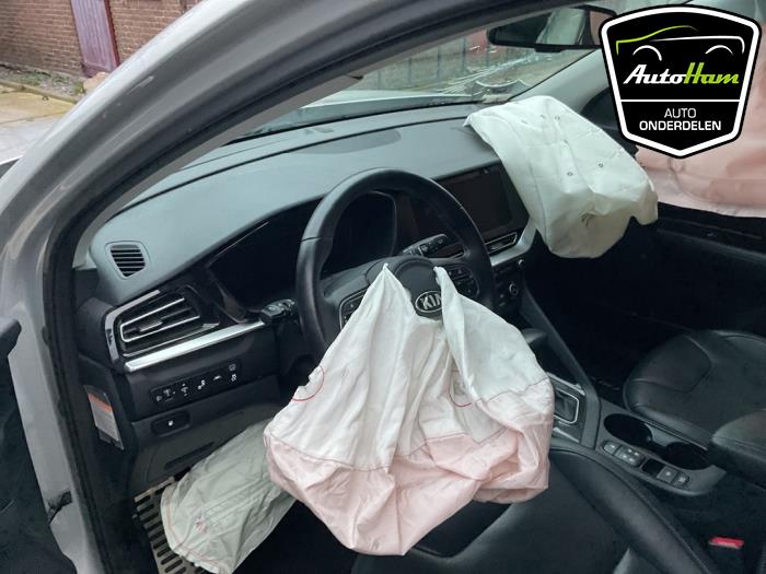 Kia Niro I 1.6 GDI Hybrid Sloopvoertuig (2021, Grijs)