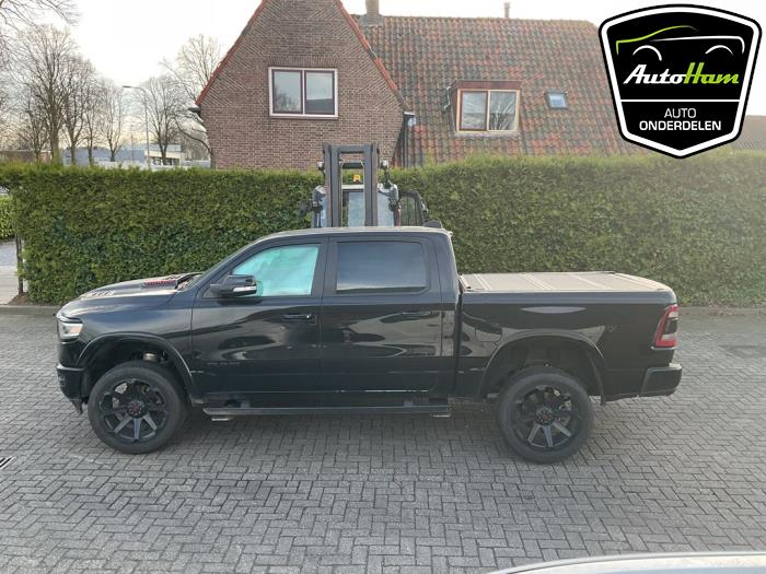 Dodge RAM Sloopvoertuig (2022, Zwart)