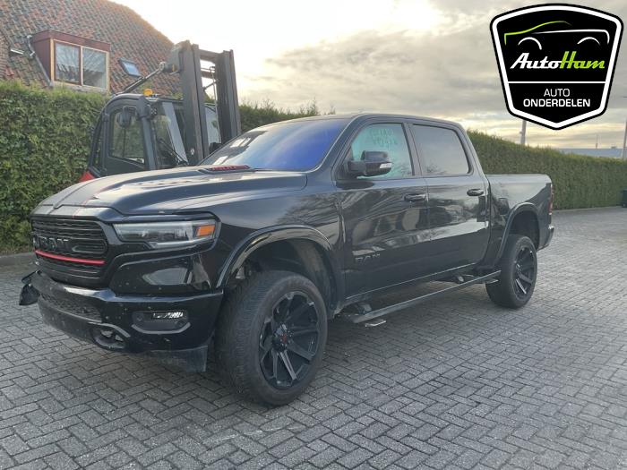 Dodge RAM Sloopvoertuig (2022, Zwart)