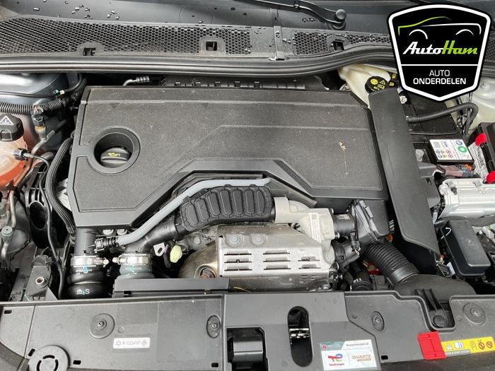 Peugeot 208 II 1.2 Hybrid 100 Sloopvoertuig (2024, Grijs)