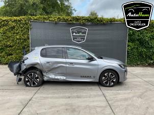 Peugeot 208 II 1.2 Hybrid 100 Sloopvoertuig (2024, Grijs)