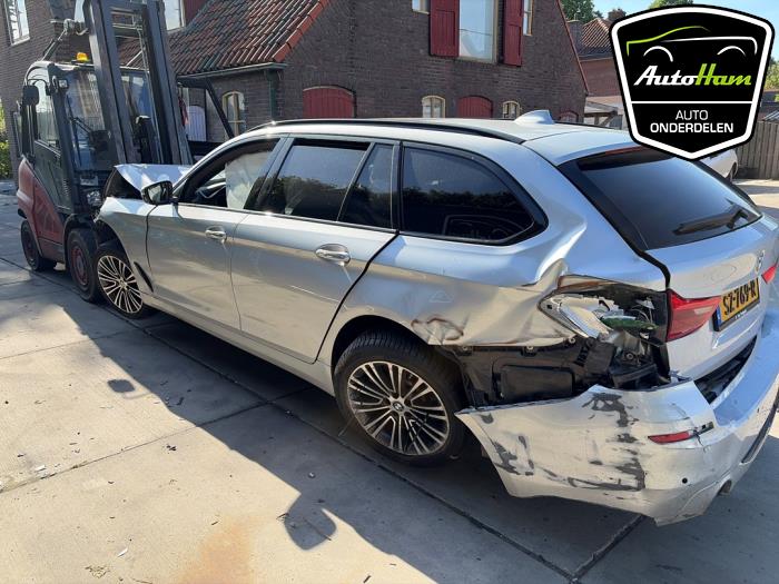 BMW 5 serie Touring 523d 2.0 TwinPower Turbo 16V Sloopvoertuig (2018, Grijs)