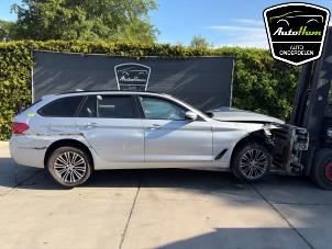 BMW 5 serie Touring 523d 2.0 TwinPower Turbo 16V Sloopvoertuig (2018, Grijs)