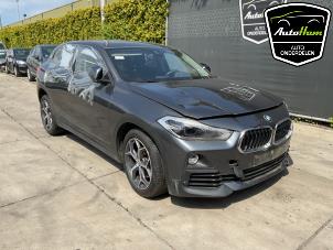 BMW X2 sDrive 20i 1.5 12V TwinPower Turbo Sloopvoertuig (2018, Grijs)