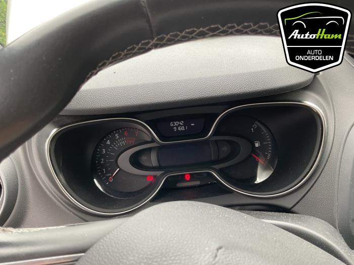 Renault Captur I 1.2 TCE 16V EDC Sloopvoertuig (2018, Wit)