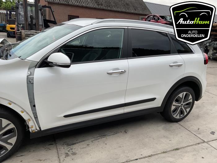 Kia Niro I E-Niro 64 kWh Sloopvoertuig (2021, Wit)