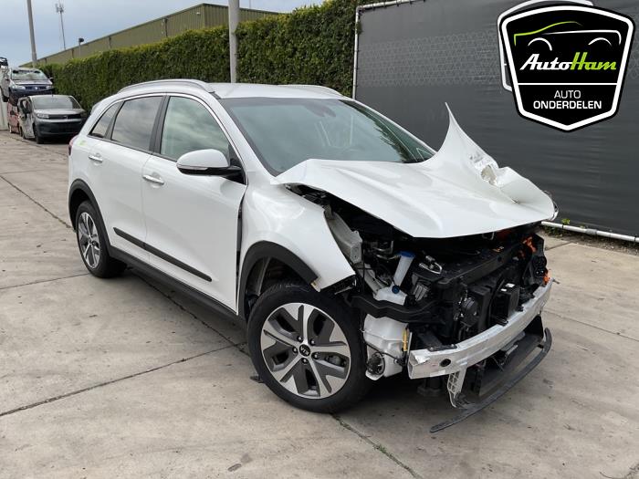 Kia Niro I E-Niro 64 kWh Sloopvoertuig (2021, Wit)