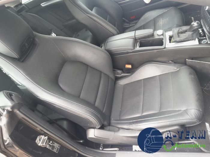 Mercedes E E-350 CGI V6 24V BlueEfficiency Sloopvoertuig (2012, Zwart)