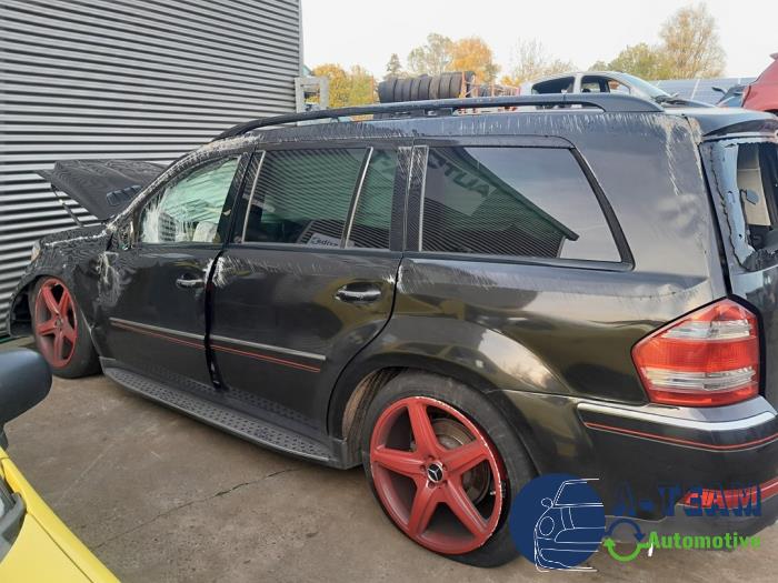Mercedes GL 4.7 GL 450 V8 32V Sloopvoertuig (2007, Zwart)