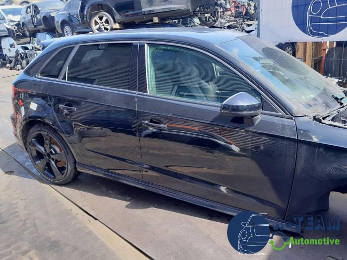 Audi RS 3 Sportback 2.5 TFSI 20V Quattro Performance Sloopvoertuig (2016, Zwart)
