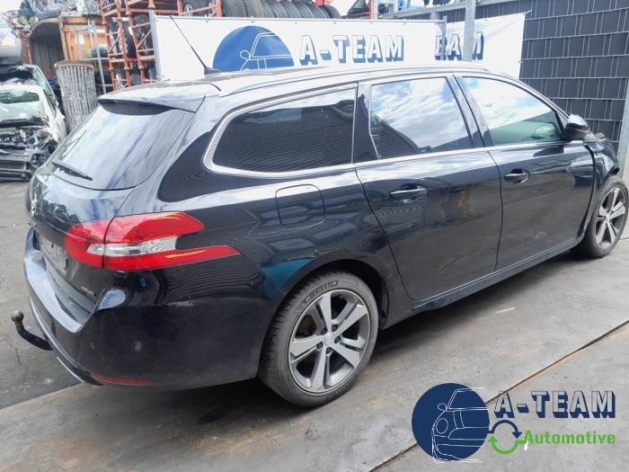 Peugeot 308 SW 1.2 12V e-THP PureTech 130 Sloopvoertuig (2019, Zwart)