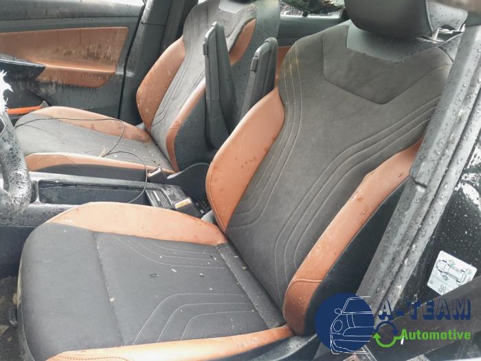 Volkswagen ID.5 Pro Performance Sloopvoertuig (2023, Zwart)