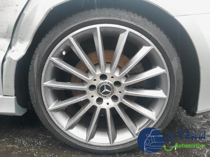 Mercedes A Limousine 2.0 A-250 Turbo 16V 4Matic Sloopvoertuig (2019, Grijs)